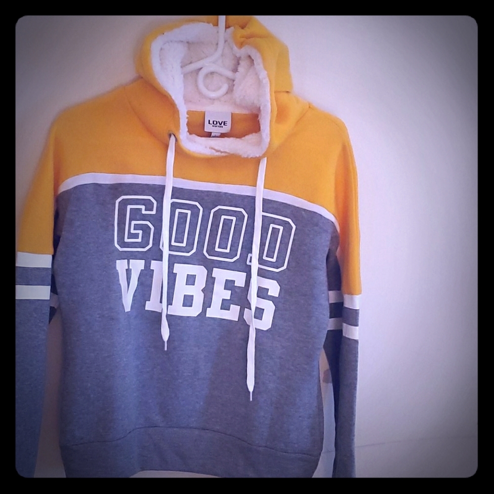 NWT Good Vibes Hooded Sweatshirt